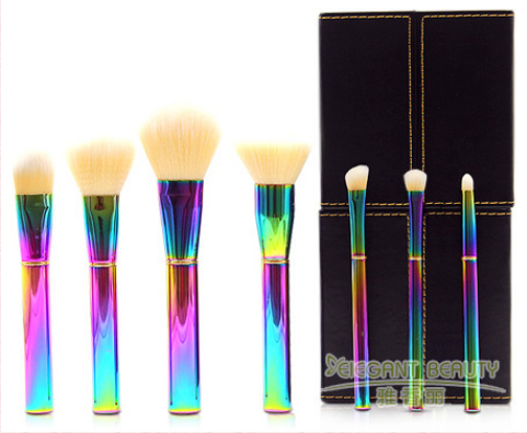 不同類型的化妝刷該如何使用?