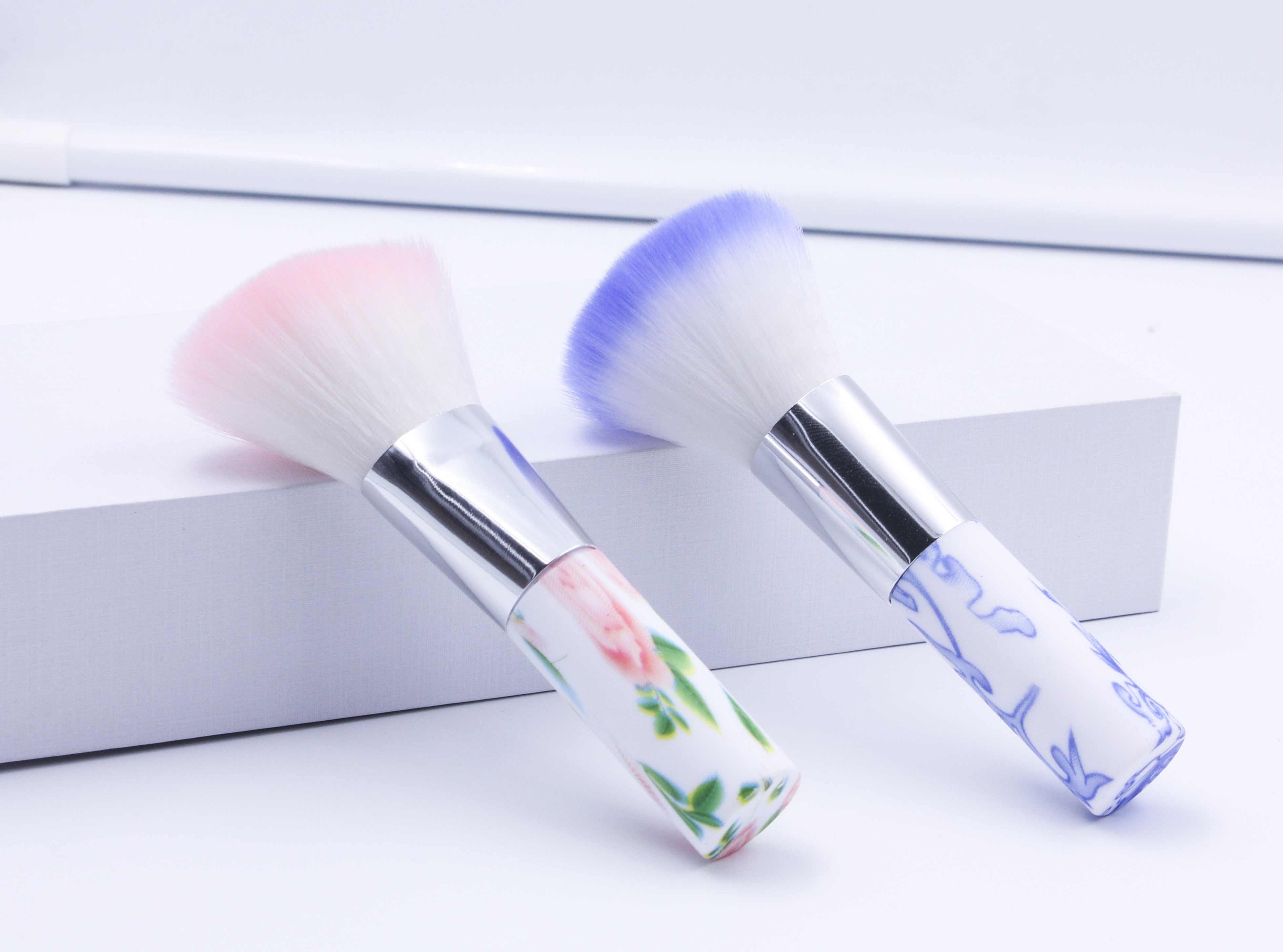 雅香麗分享化妝刷的價(jià)格差異主要取決于什么因素？