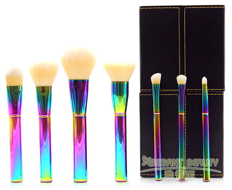 為什么專業化妝刷價格比普通化妝刷貴呢？