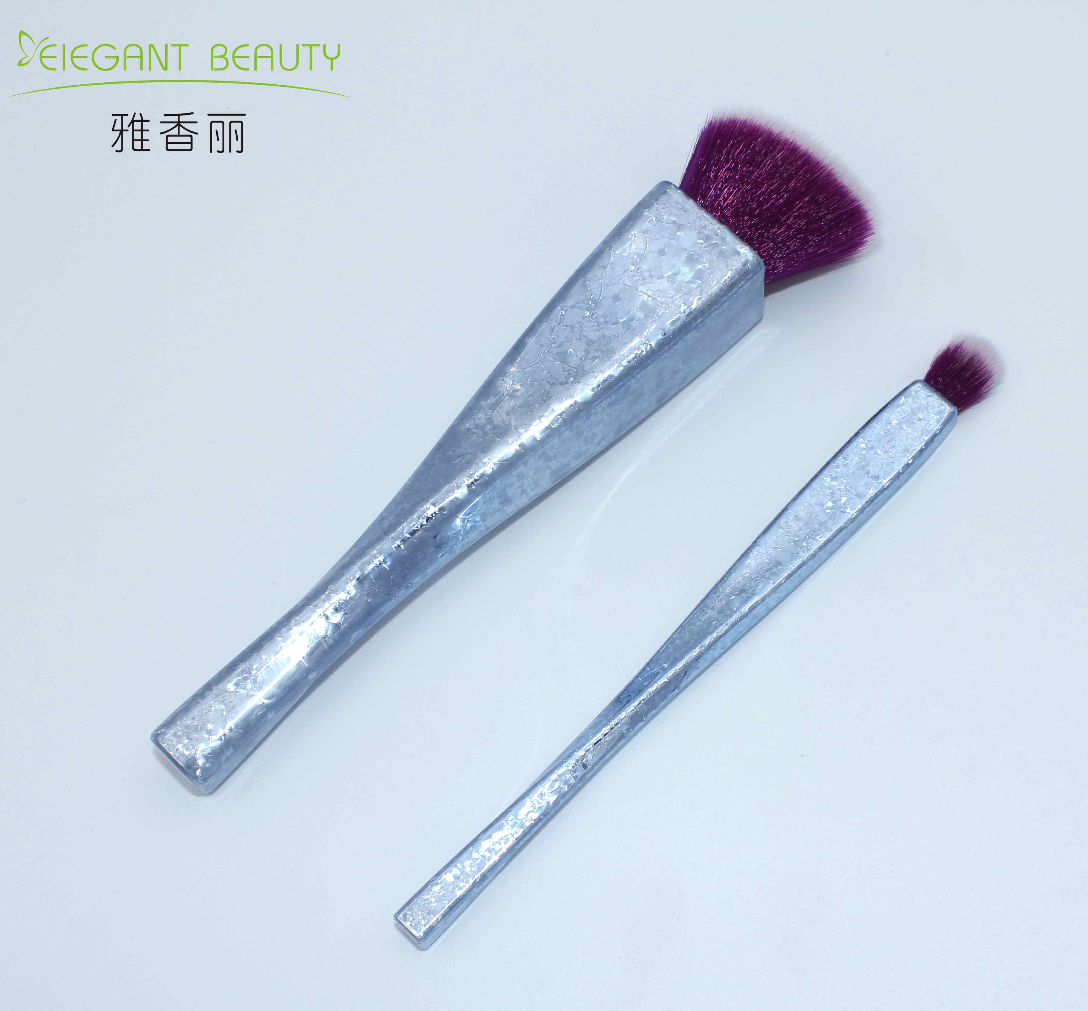 化妝刷套裝：不僅僅是工具，更是藝術(shù)的載體