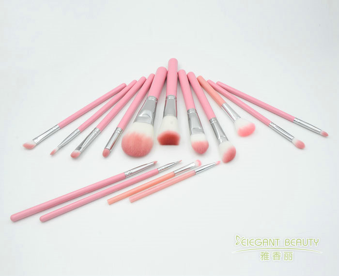 如何定制專屬于自己的化妝刷？